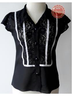 T71:2nd hand top เสื้อสีดำผ้าซีฟองแต่งลูกไม้