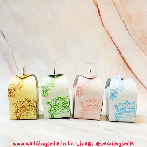 กล่องกระดาษใส่ของชำร่วย ลายมงกุฏหลุยส์ (10 ใบ/ห่อ ใบละ 3.-) (50 ใบ ขึ้นไป ใบละ 2.50)