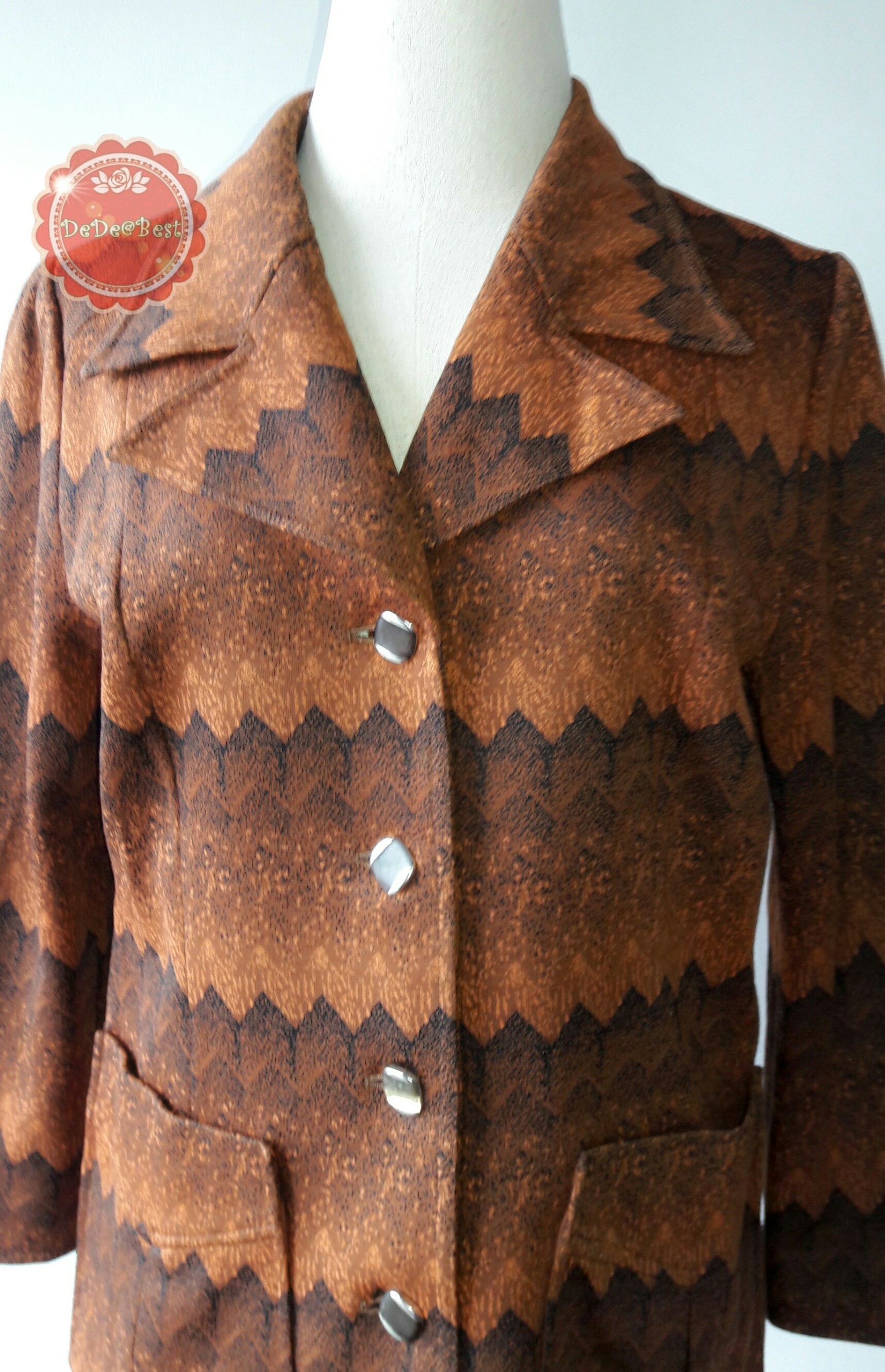 T57:Vintage top เสื้อสูทวินเทจสีน้ำตาลลายกราฟฟิคเล่นโทนสีสวย