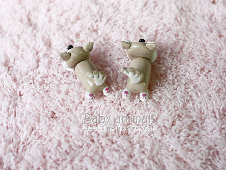 ต่างหูดินปั้น Baby siberian husky (brown)