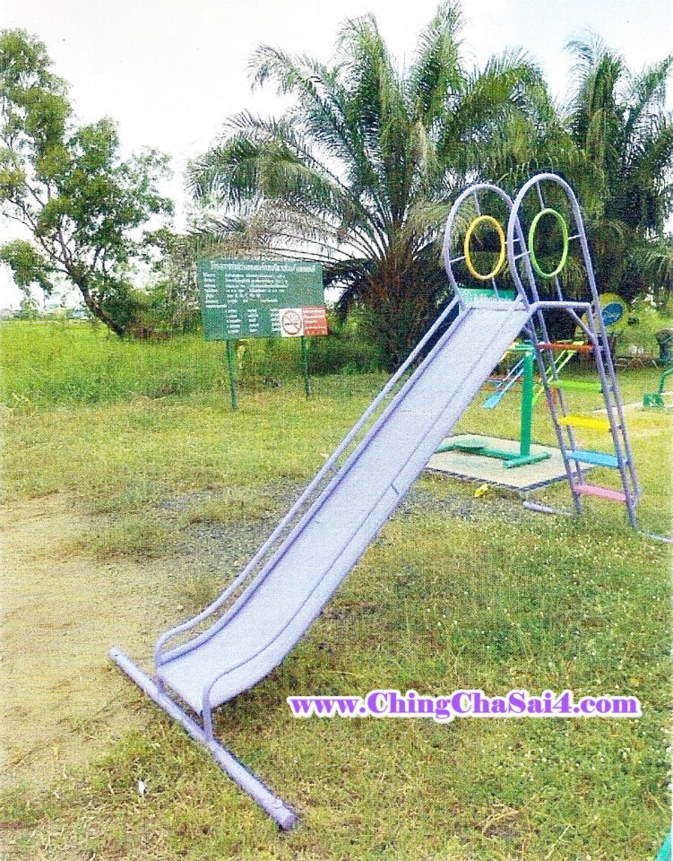 บันไดลื่นใหญ่