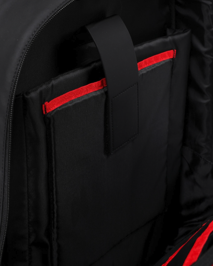 กระเป๋าเป้ลิเวอร์พูล Tech Backpack สำหรับอุปกรณ์อิเลคทรอนิคของแท้