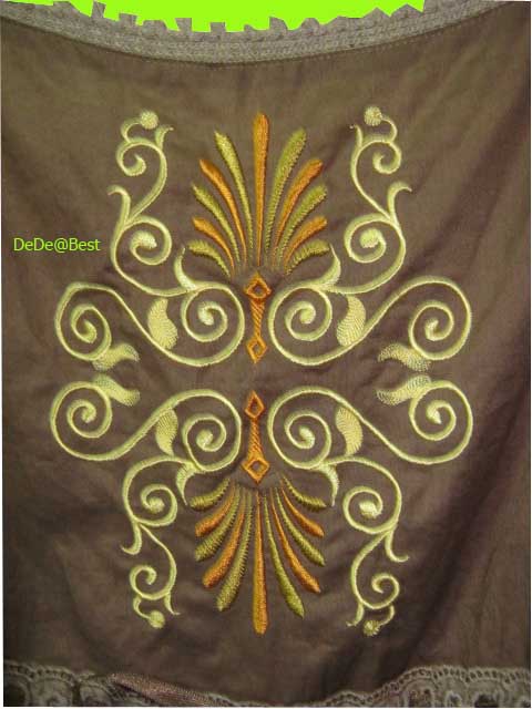 แถมให้คุณจริยาภรณ์ค่ะ T28:2nd hand top เสื้อสายเดี่ยวสีน้ำตาล ปักลายสวย ผูกโบว์ใต้อก❤