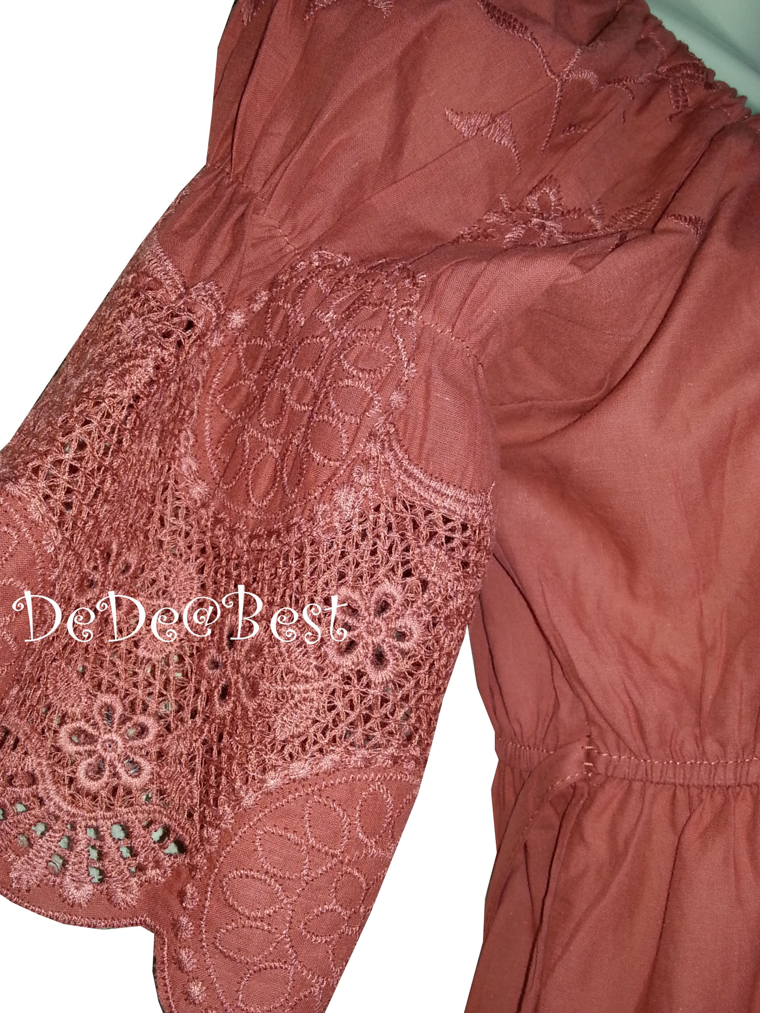 ขายแล้วค่ะ T72:First-hand top เสื้อแนววินเทจฉลุลายดอกไม้สวยมาก:สินค้าใหม่ป้ายห้อย!❤