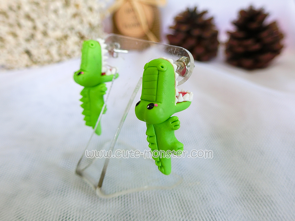 Little Crocodile จระเข้กัดหู