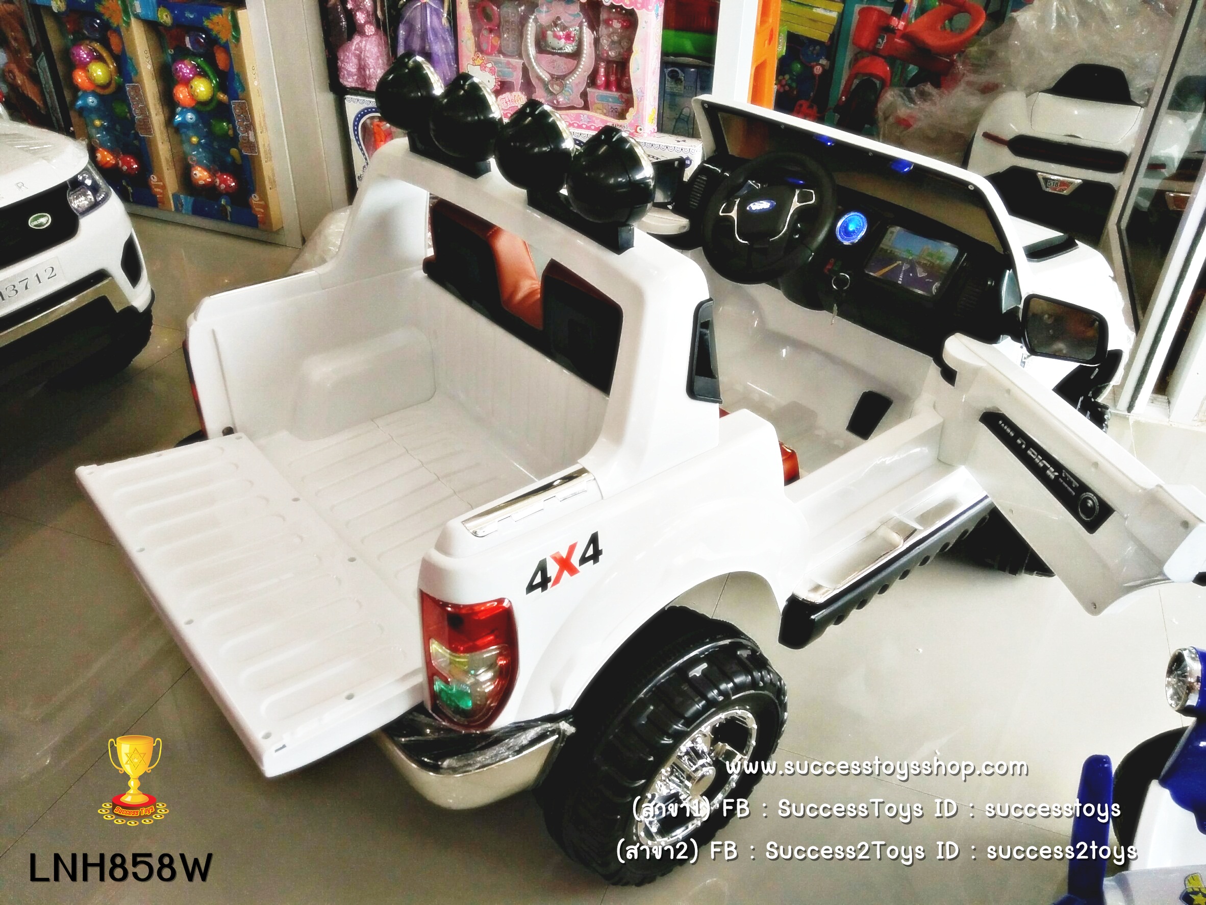 LNS858W รถกระบะฟอร์ด(งานเทียบ) สีขาว (5มอเตอร์)
