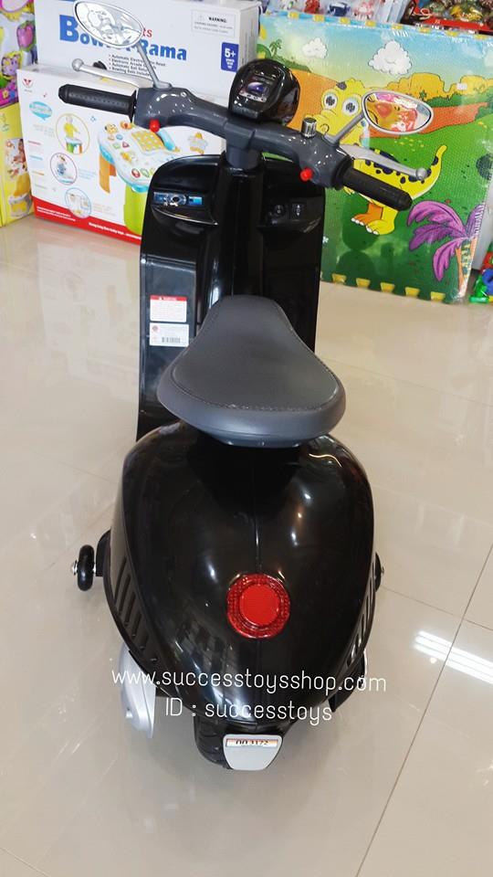 รถมอเตอร์ไซค์เวสป้า รุ่น CC3172 มี 4 สี ชมพู ดำ ขาว แดง