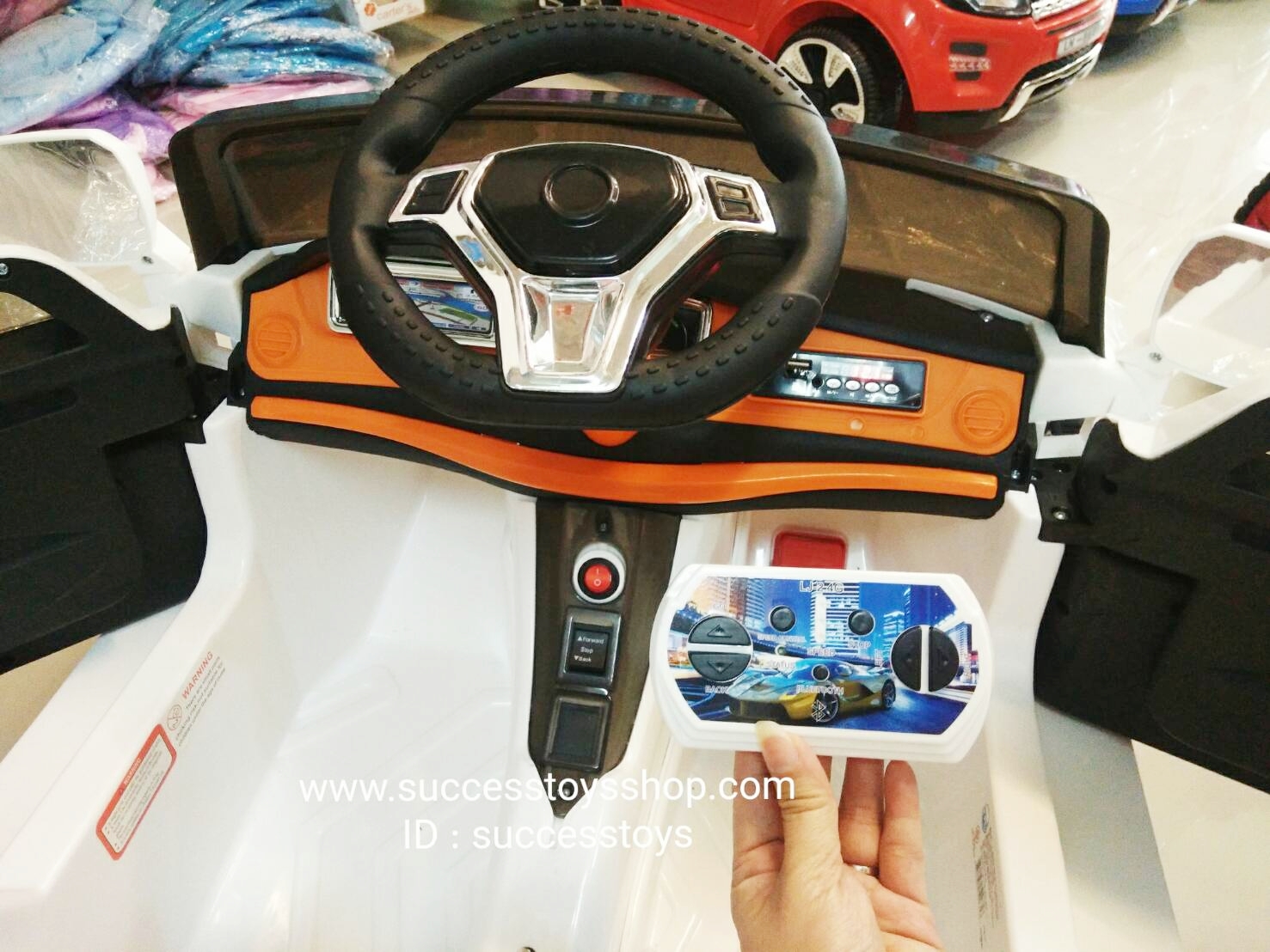 กก3191 รถแบตเตอรี่เด็กนั่งคันใหญ่ มี 2 สี แดง ขาว