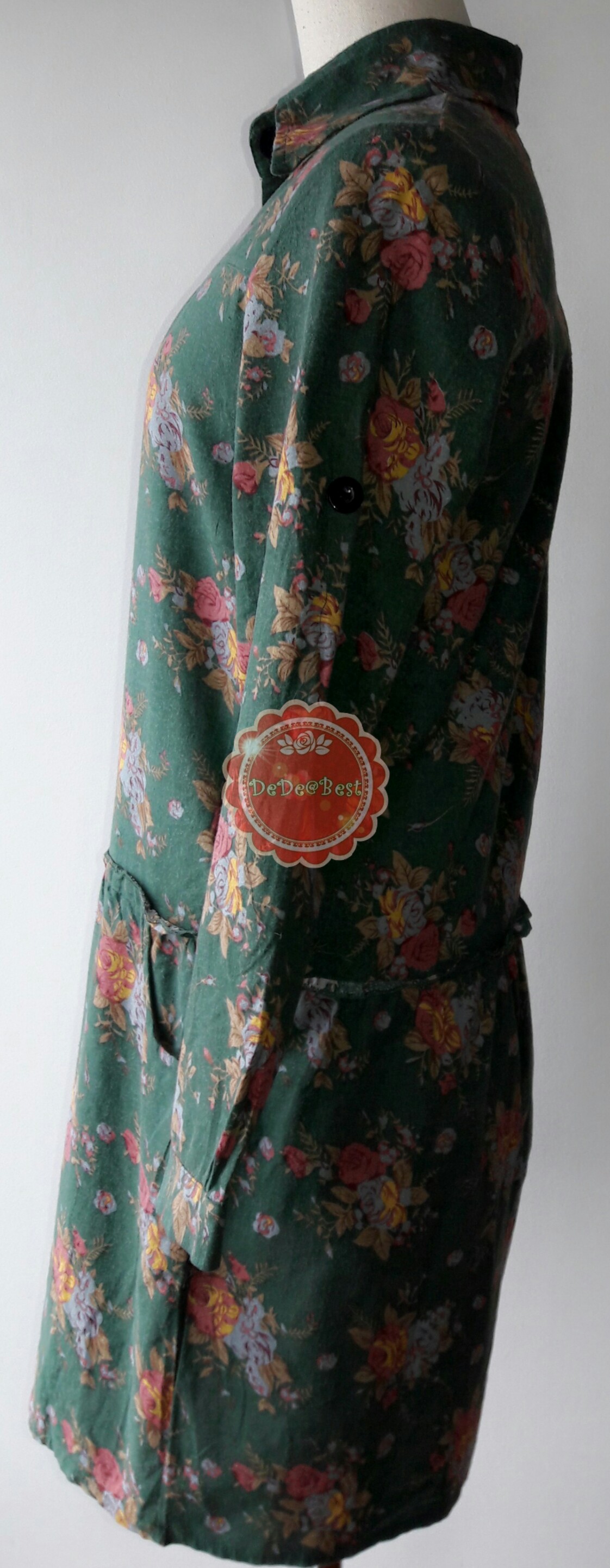 D17:2nd hand dress เดรสสีเขียวปกเชิ้ต ลายกุหลาบคลาสสิค มีกระเป๋าใต้เอวทั้ง 2ข้าง