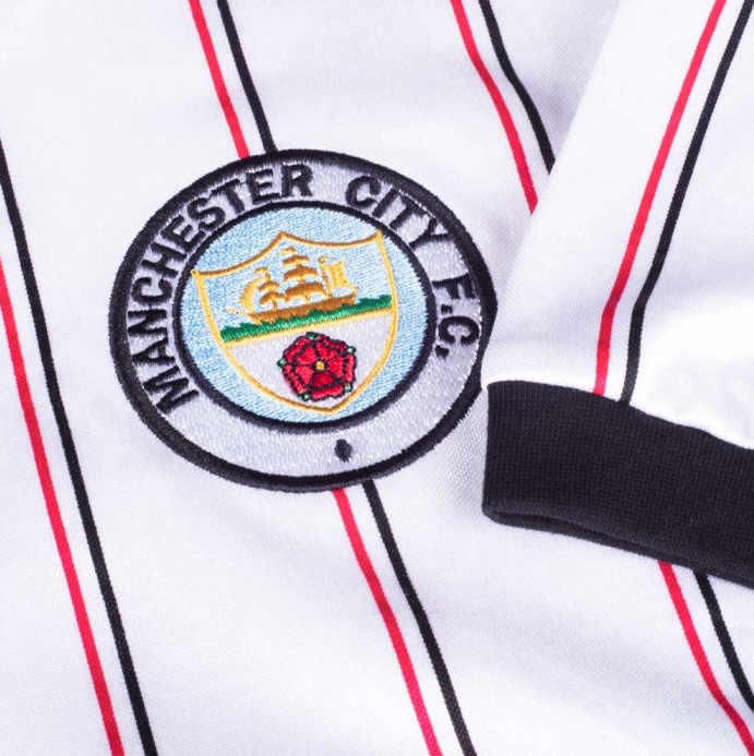 เสื้อเรทโรย้อนยุคแมนเชสเตอร์ ซิตี้ 1982 Away Retro Football ของแท้