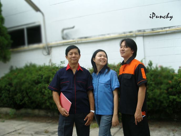 รับทำเสื้อช็อปปักโลโก้