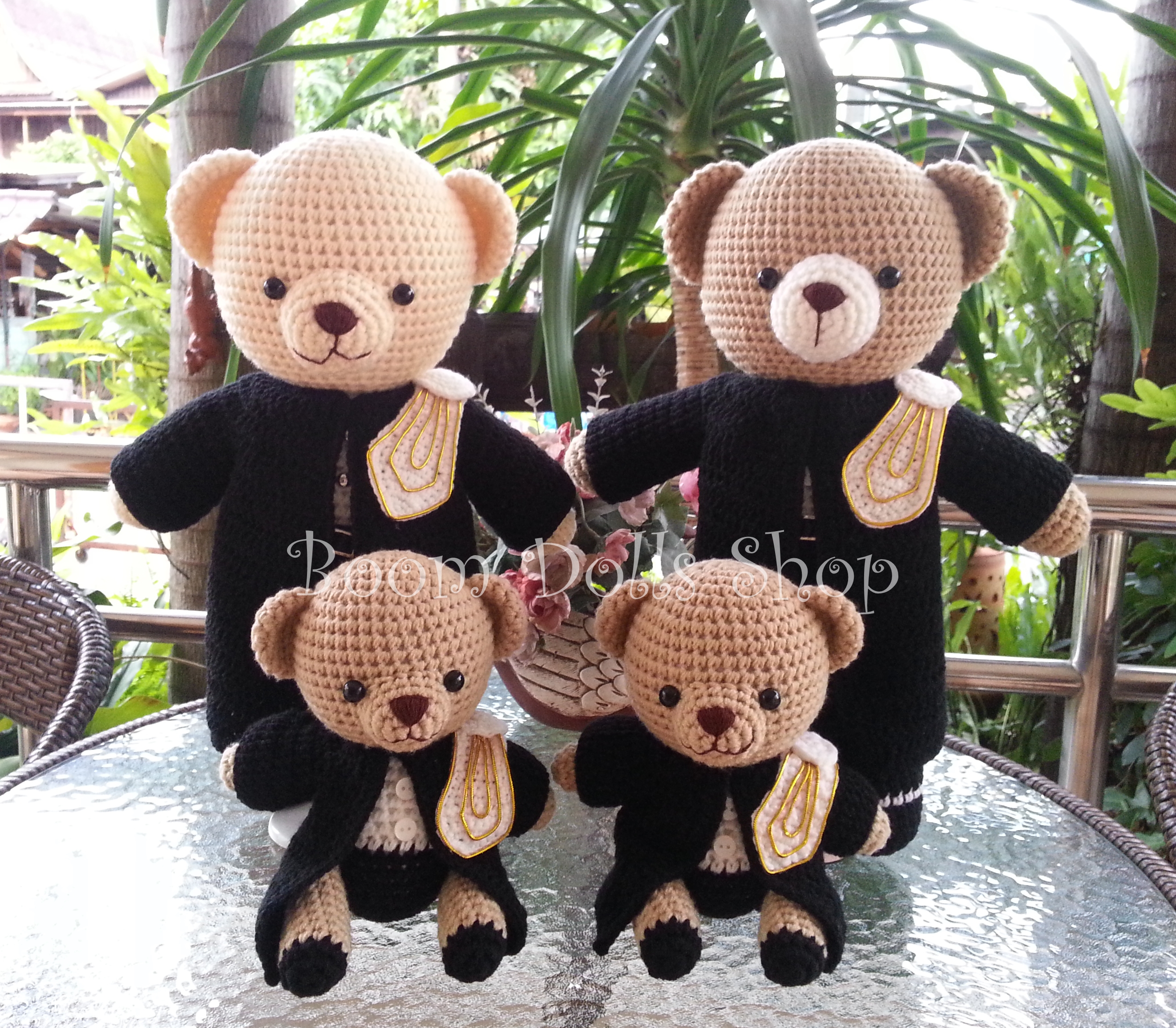 ตุ๊กตาถักรับปริญญา ครุยเนติ ขนาด 9 นิ้ว