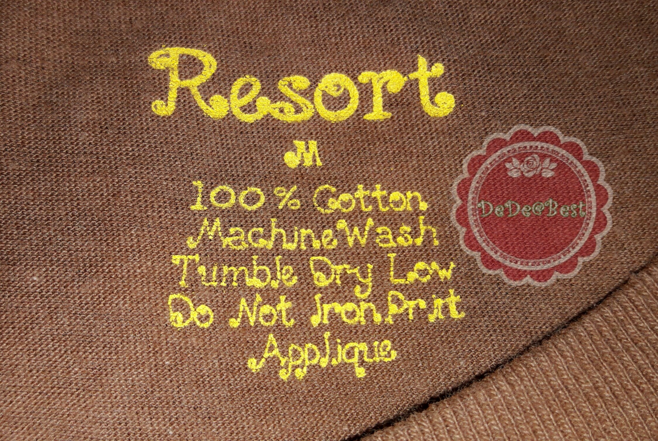 T115:2nd hand top เสื้อยืดสีน้ำตาลสกรีนลาย