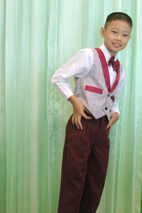 ชุดออกงานเด็กชาย เสื้อกั๊ก+เชิ๊ต+หูกระต่าย+กางเกงขายาว เหมาะสำหรับเด็ก 5-13 ปี
