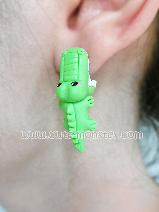 Little Crocodile จระเข้กัดหู