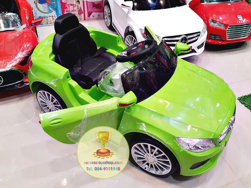 รถแบตเตอรี่เด็กนั่งไฟฟ้า ยี่ห้อ BENZ 2 มอเตอร์เปิดประตูได้ มี 3 สี แดง ขาว เขียว