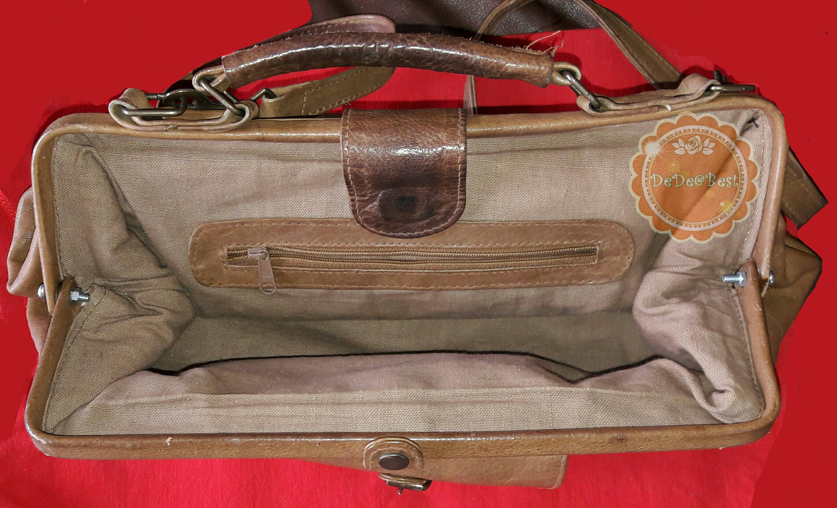 ขายแล้วค่ะ B61: Vintage leather doctor bag กระเป๋าหนังแท้ ทรง doctor กระเป๋าวินเทจ กระเป๋าสะพาย ถอดสายเป็นกระเป๋าถือได้❤