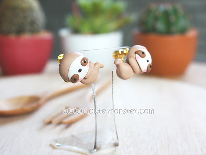 สล็อธเกาะหูสีน้ำตาล Browny Sloth