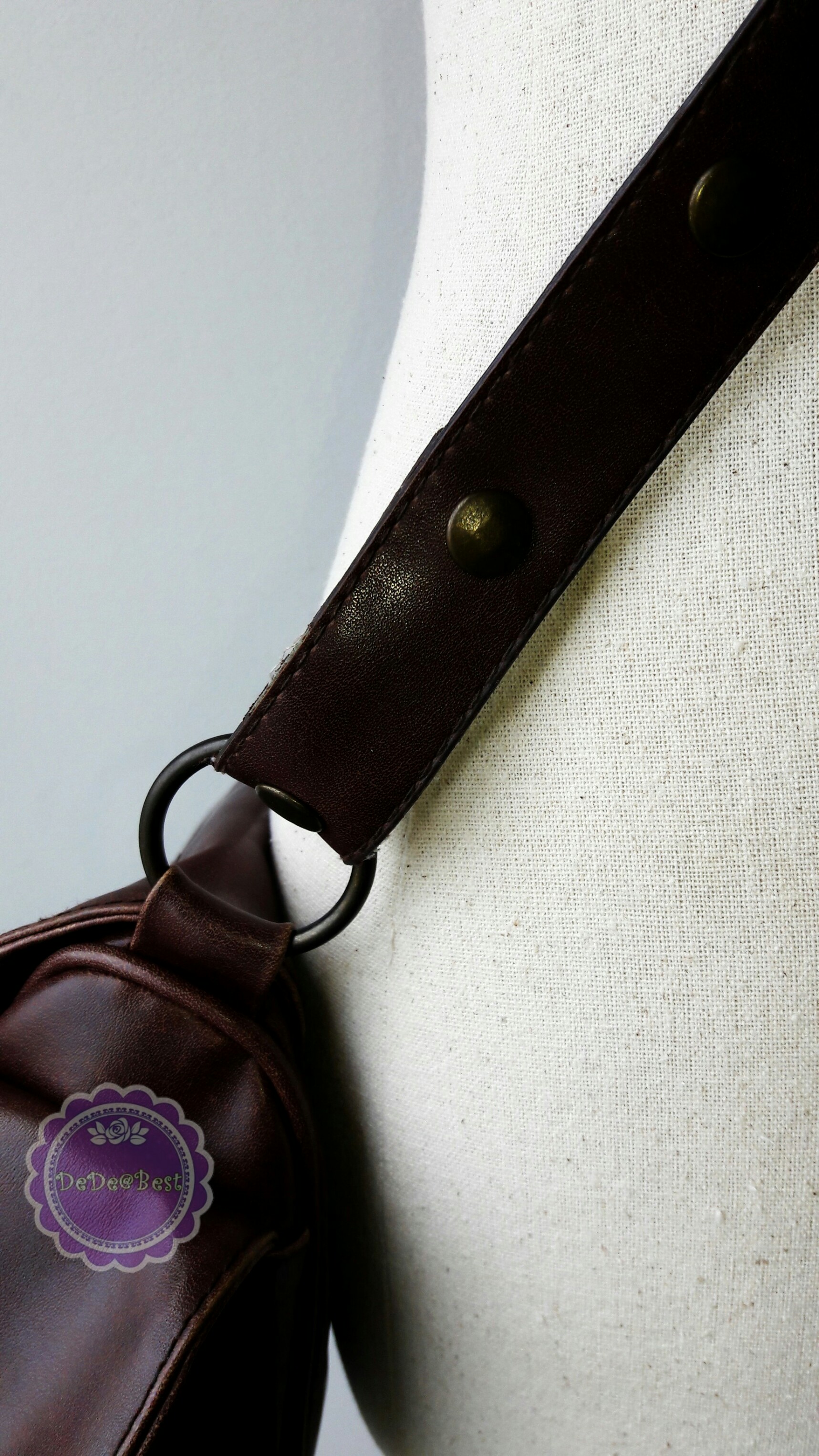 B50:2nd hand bag กระเป๋าสะพายหนังสีน้ำตาล ถอดสายเปลี่ยนได้ มีสายสั้นและสายยาว