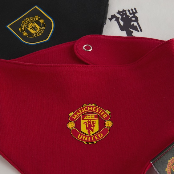 ผ้ากันเปื้อนเด็กแมนเชสเตอร์ ยูไนเต็ด 2025/26 ชุด 3 ชิ้นของแท้