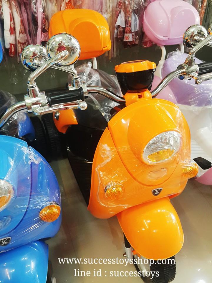 รถมอเตอร์ไซค์ฟีโน่ รุ่น TD3141 สีส้ม