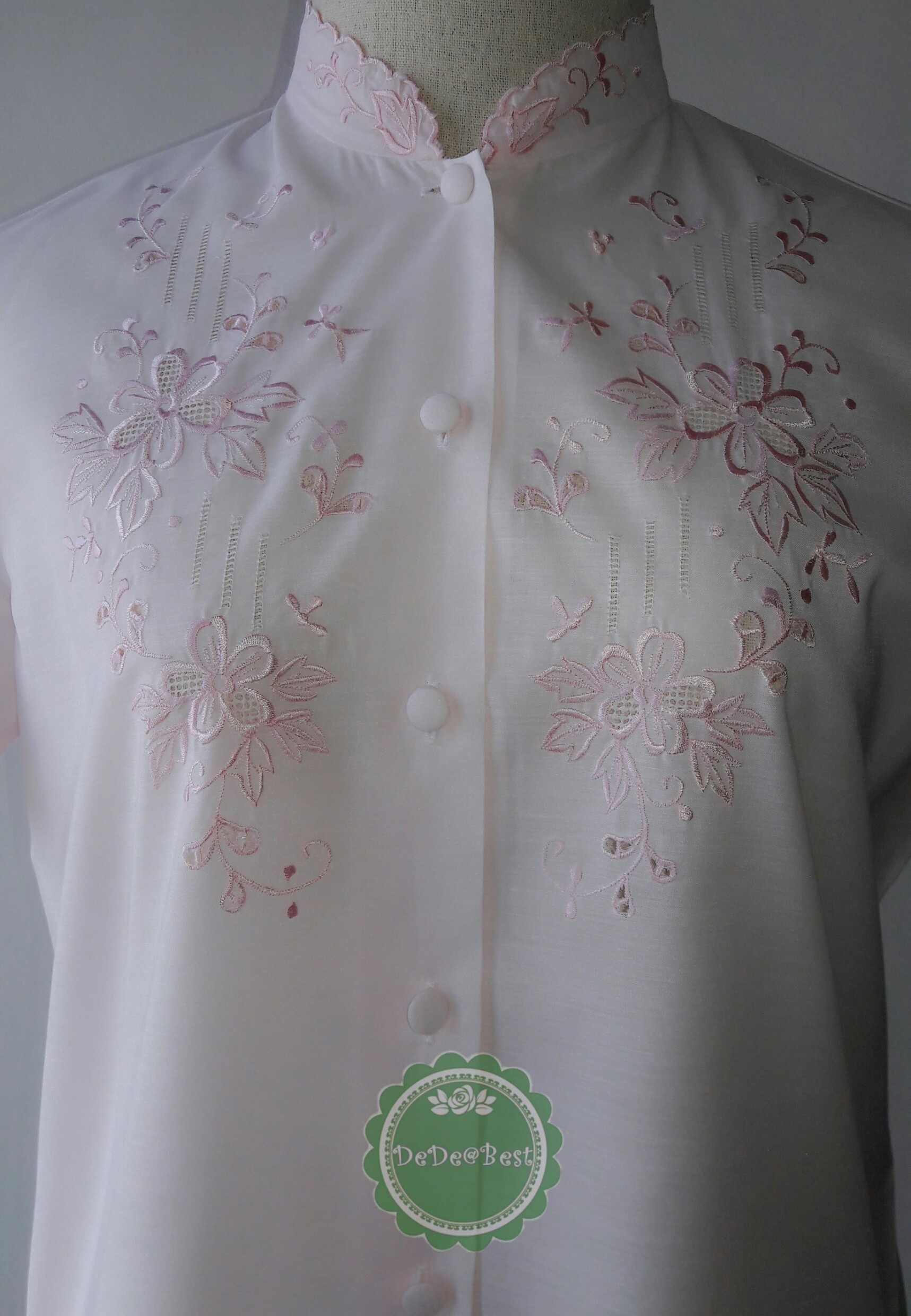 ขายแล้วค่ะ T95:Vintage top เสื้อวินเทจคอจีน ผ้าสีชมพู ปักลายดอกไม้❤