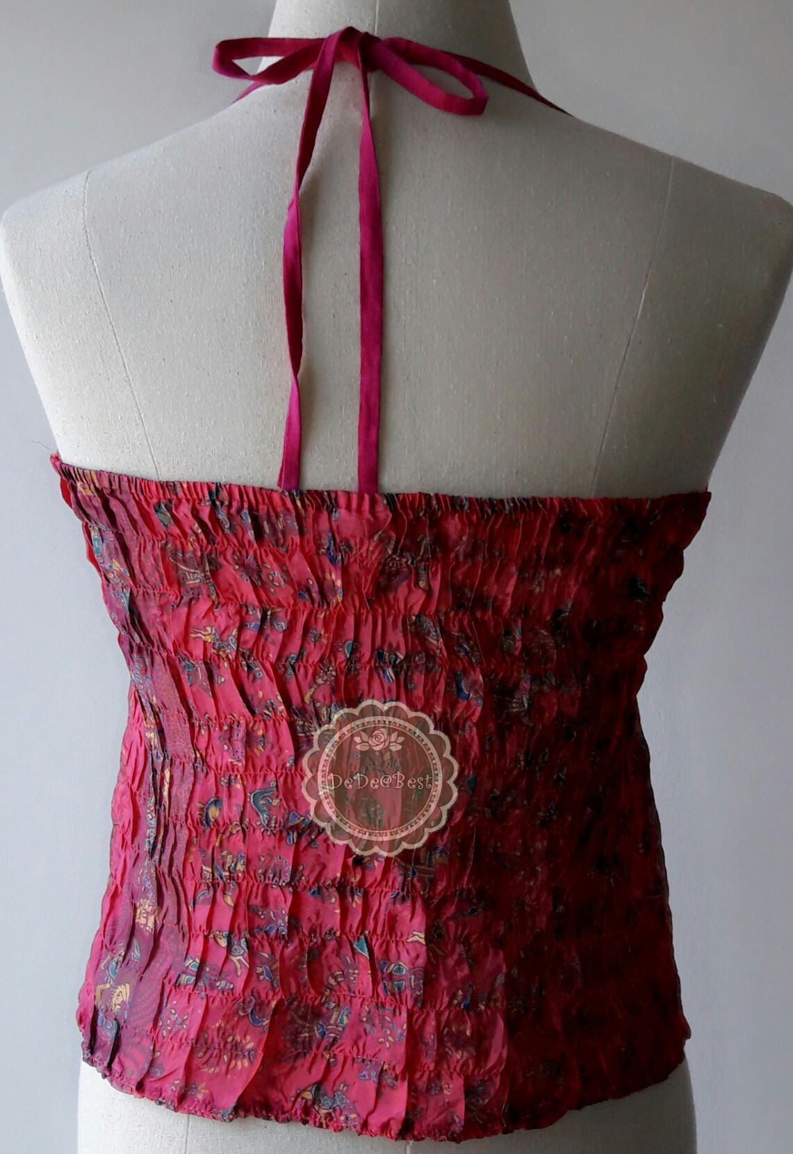 T52:2nd hand top เสื้อสายเดี่ยวสีชมพูปักเลื่อม (Made in NEPAL)