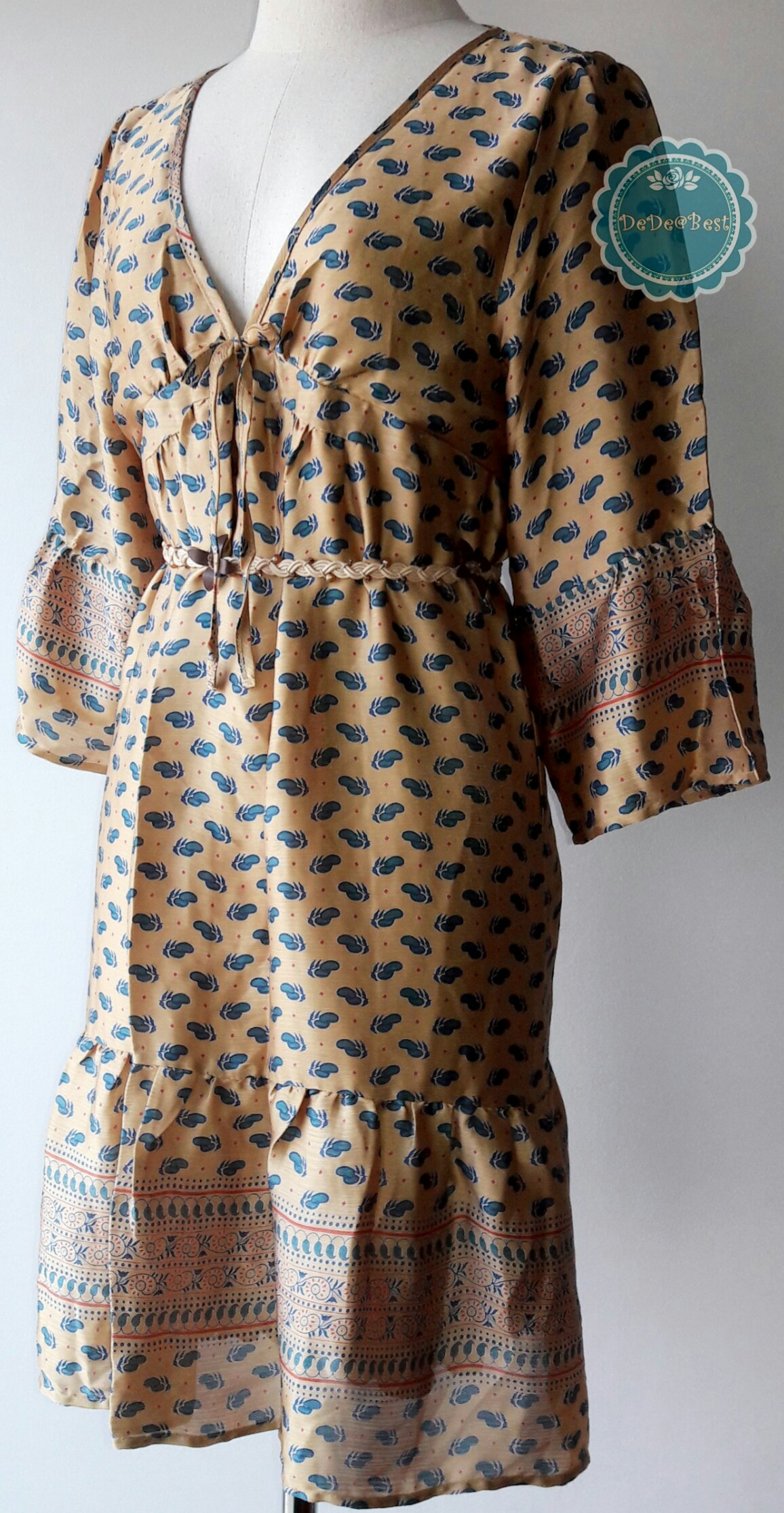 D45:Vintage dress เดรสวินเทจผ้า Silk ลายผลไม้