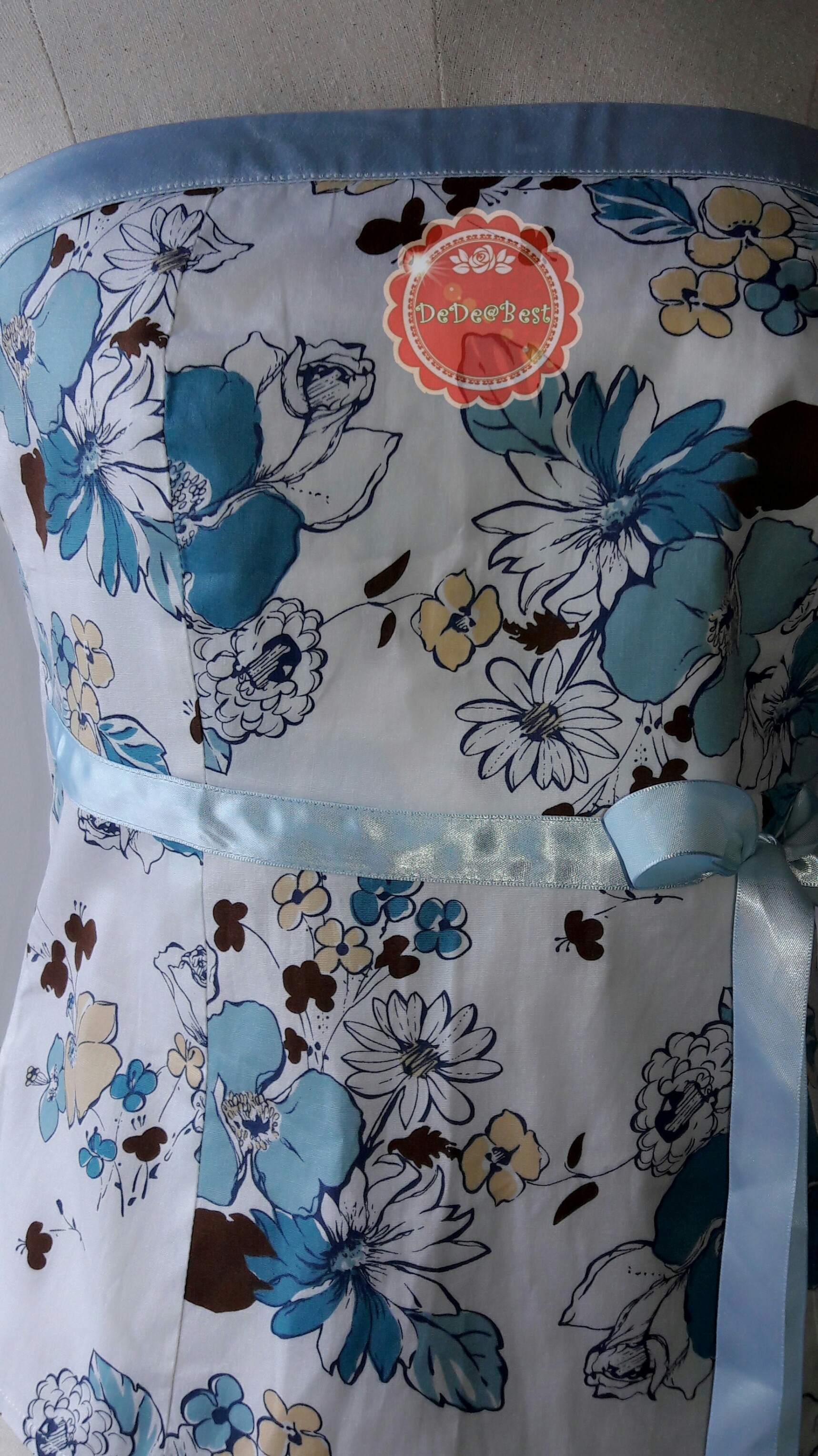 T103:2nd hand top เสื้อเกาะอก ลายดอกไม้สีฟ้า ผูกโบว์ใต้อก สวยหวานน่ารัก