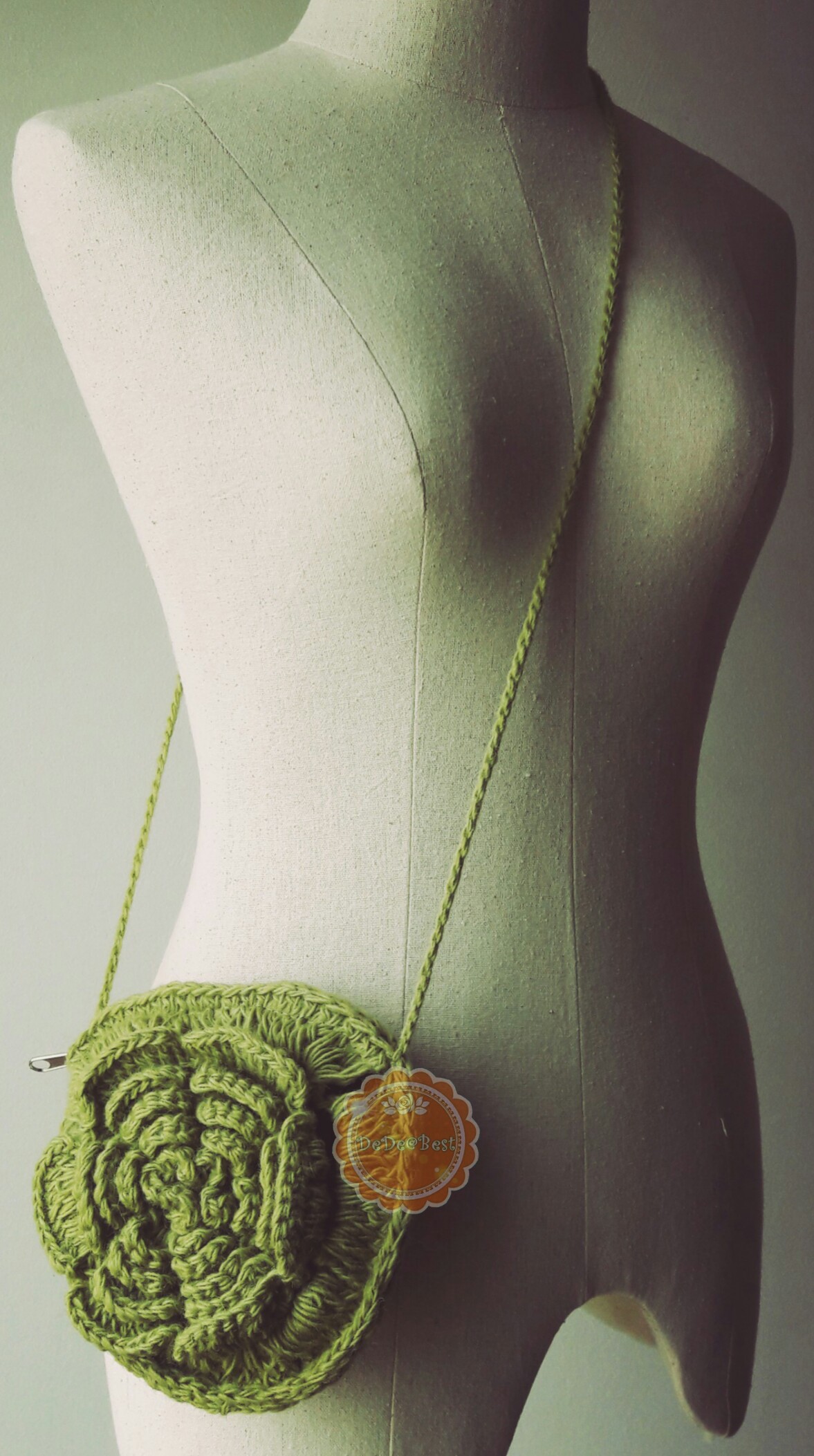 B51:Vintage bag กระเป๋าสะพายรูปดอกไม้ กระเป๋าไหมพรมถัก