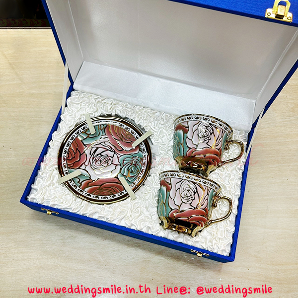 ของรับไหว้, ของรับไหว้ผู้ใหญ่, ของรับไหว้ผู้ใหญ่งานแต่งงาน, ของรับไหว้พ่อแม่, ของรับไหว่งานแต่งงาน, ของรับไหว้แจกผู้ใหญ่, ชุดแก้วกาแฟแจกงานแต่งงาน, ชุดแก้วกาแฟแจกผู้ใหญ่, ชุดแก้วกาแฟใส่กล่อง, ชุดแก้วกาแฟใส่กล่องผ้าไหม, ของรับไหว้งานแต่งดูดี, แก้วและจานรองแก้วแจกงานแต่งงาน