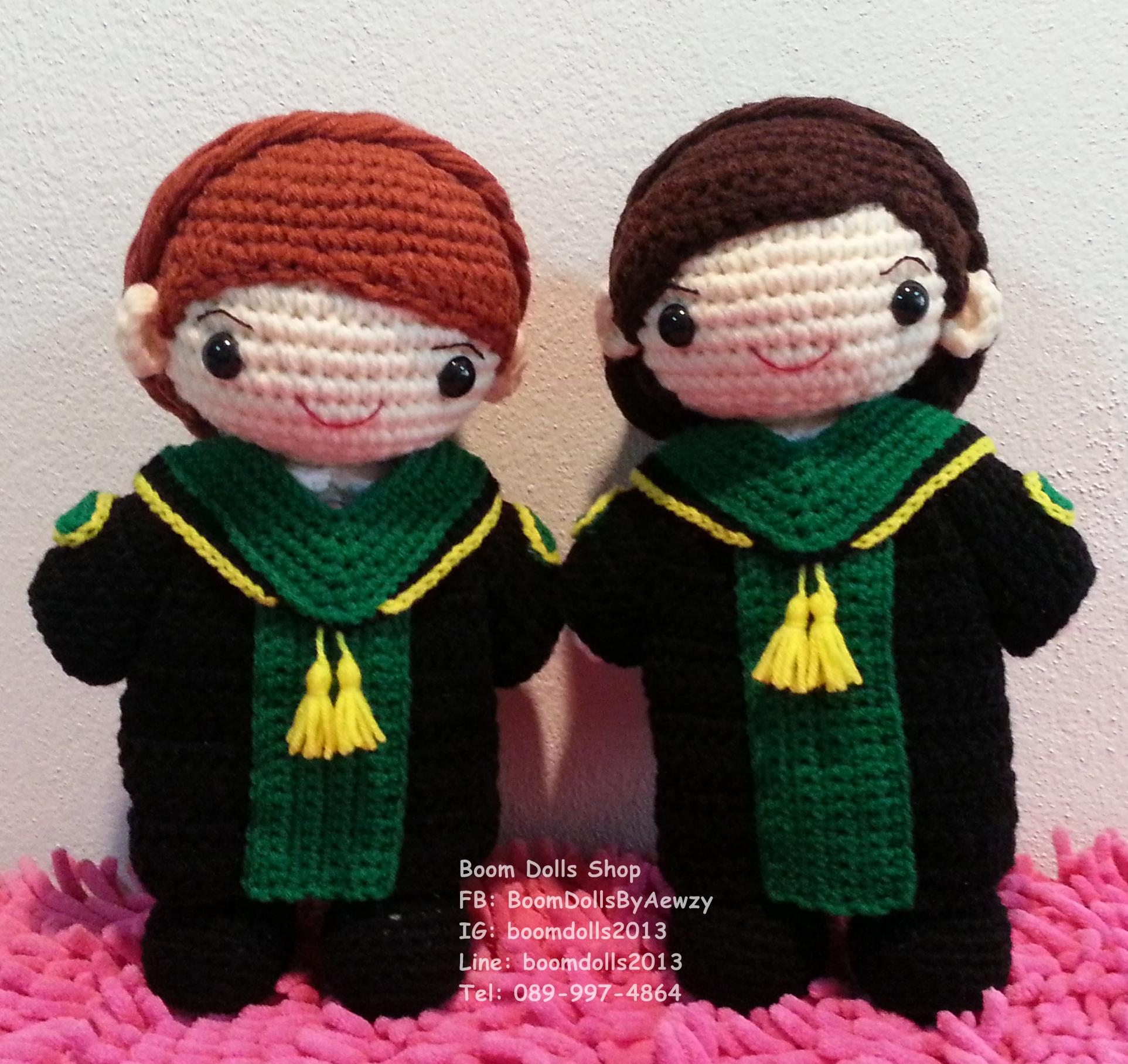 ตุ๊กตาถักรับปริญญา บัณฑิตสาว ม.แม่โจ้ 10 นิ้ว