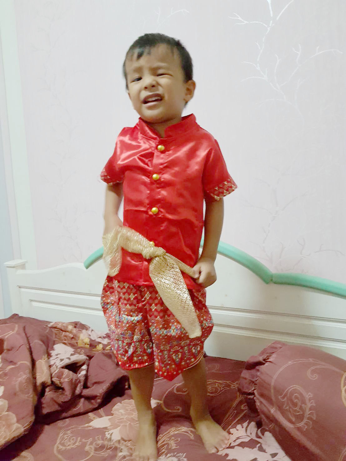 ชุดไทยเด็กชายแขนสั้น โจงกระเบน ผ้ามัน พร้อมผ้าคาดเอว Size 2-14