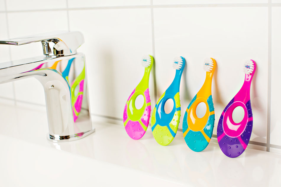 แปรงสีฟันจอร์แดน Jordan Step 1 สำหรับเด็กอายุ 0 - 2 ปี