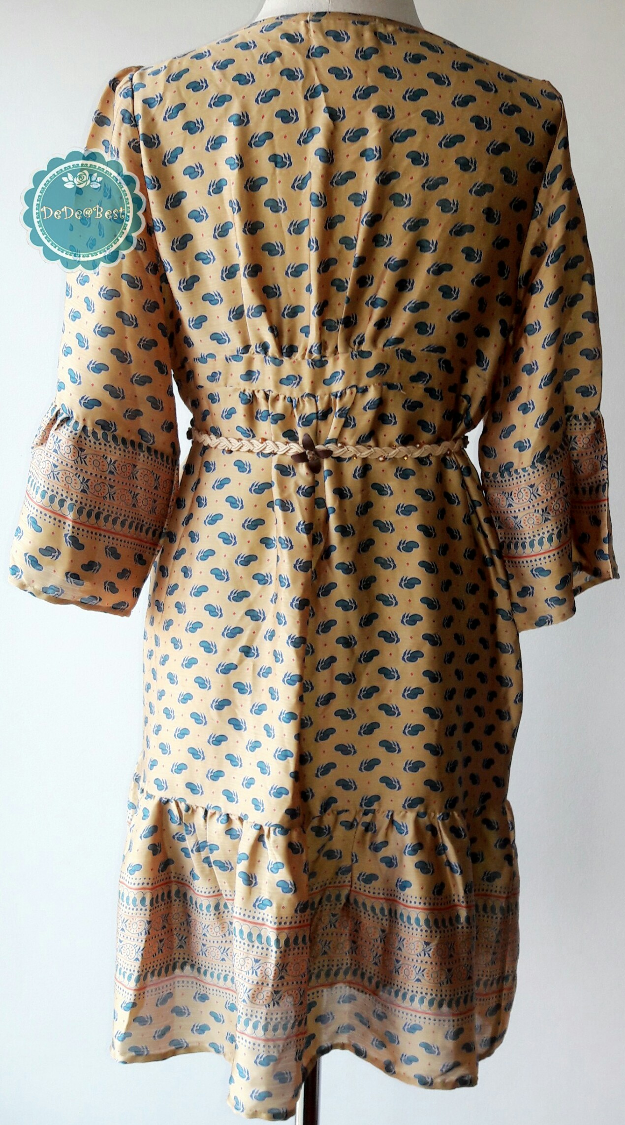 D45:Vintage dress เดรสวินเทจผ้า Silk ลายผลไม้