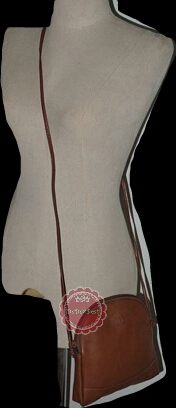 ขายแล้วค่ะ B13:2nd hand leather bag กระเป๋าหนังแท้สะพายข้าง❤