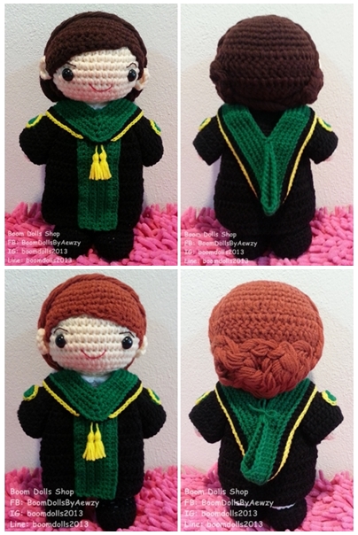 ตุ๊กตาถักรับปริญญา บัณฑิตสาว ม.แม่โจ้ 10 นิ้ว