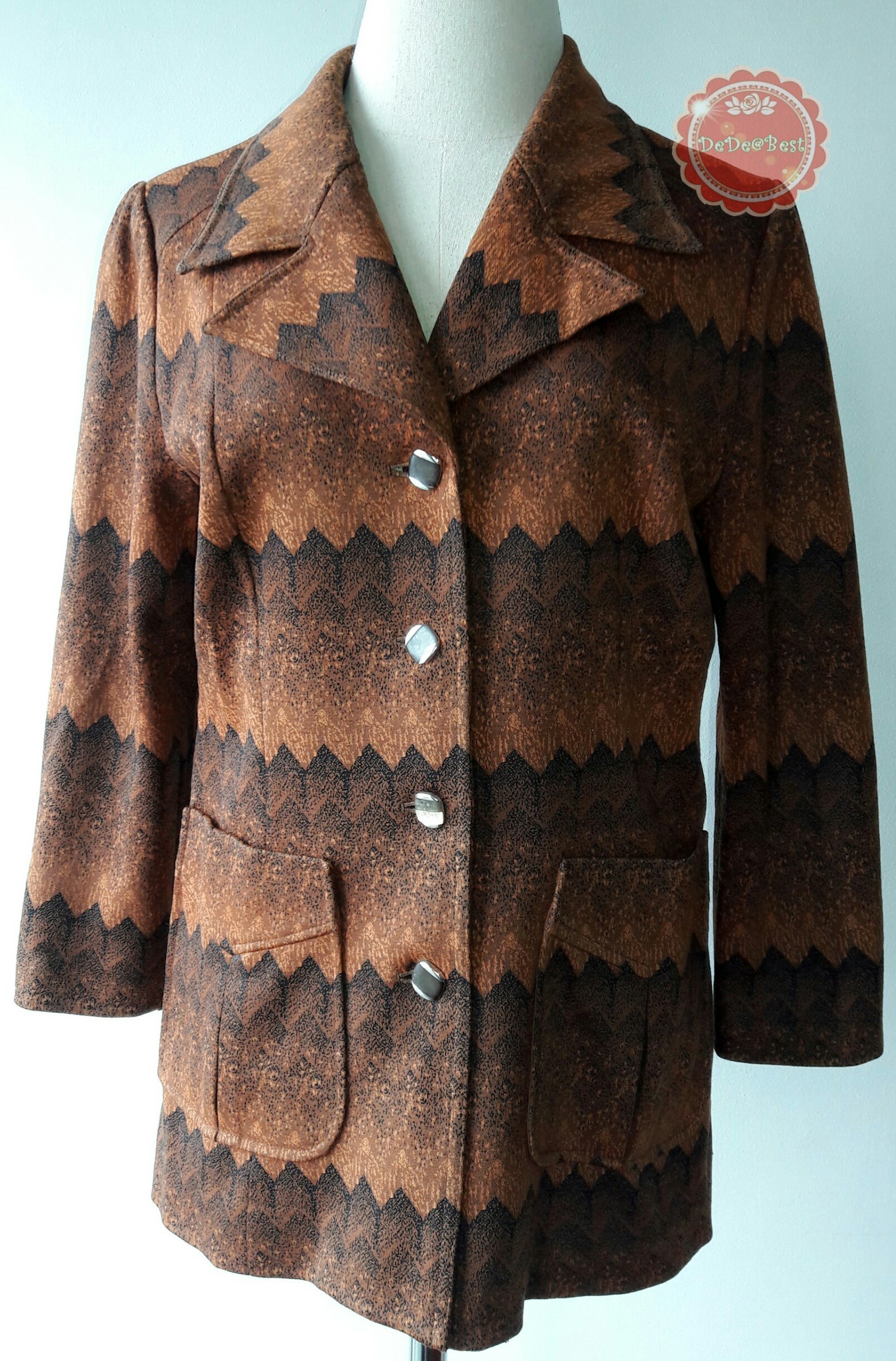 T57:Vintage top เสื้อสูทวินเทจสีน้ำตาลลายกราฟฟิคเล่นโทนสีสวย