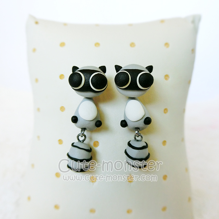 ต่างหูดินปั้น Cutie Raccoon Earrings