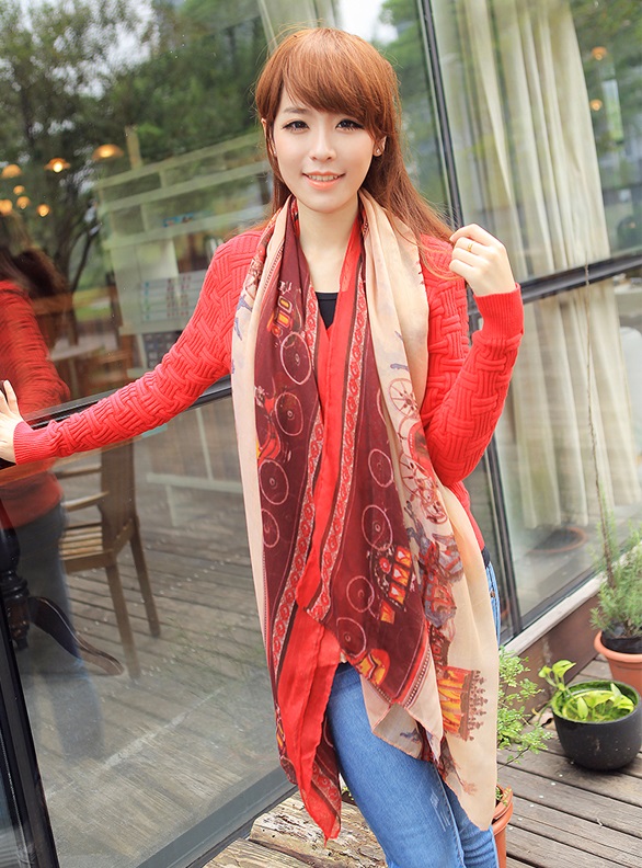 ผ้าพันคอลาย Carriage สีน้ำตาลอ่อน/ขอบแดง
