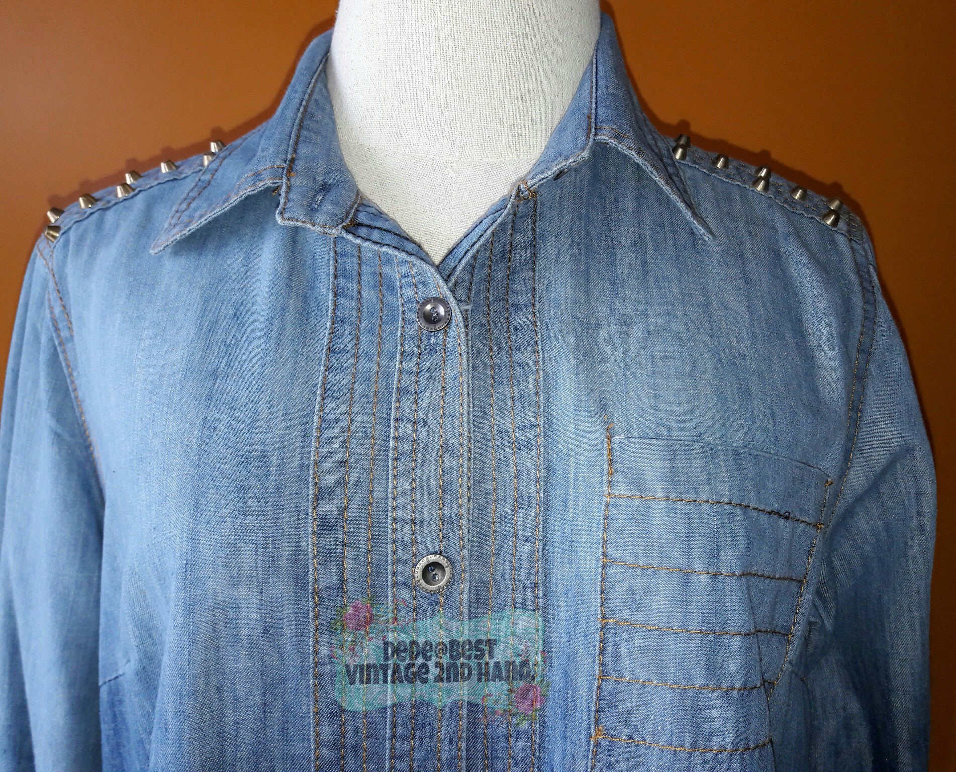 T81:First-hand top เสื้อยีนส์แขนยาว ตอกหมุดที่ไหล่ (สินค้าใหม่ค่ะ)