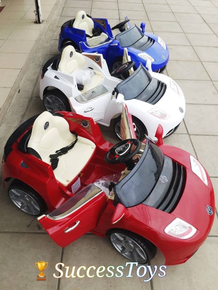 SL3128รถสปอร์ตแอสตั้น มี3สี เขียว แดง ฟ้า
