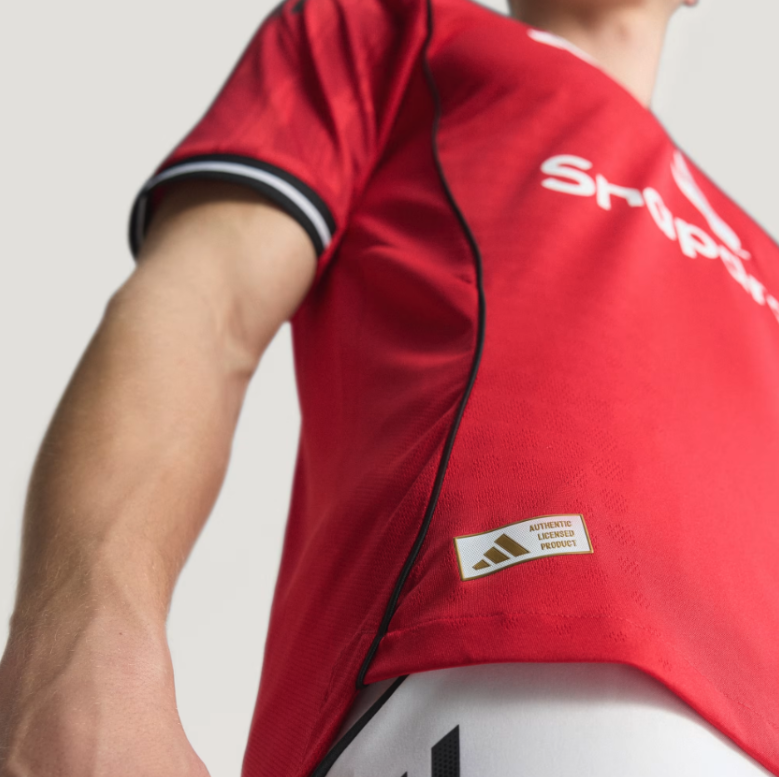 เสื้อแมนเชสเตอร์ ยูไนเต็ด 2025 2026 ทีมเหย้ารุ่นเวอร์ชั่นนักเตะ Home Authentic ของแท้