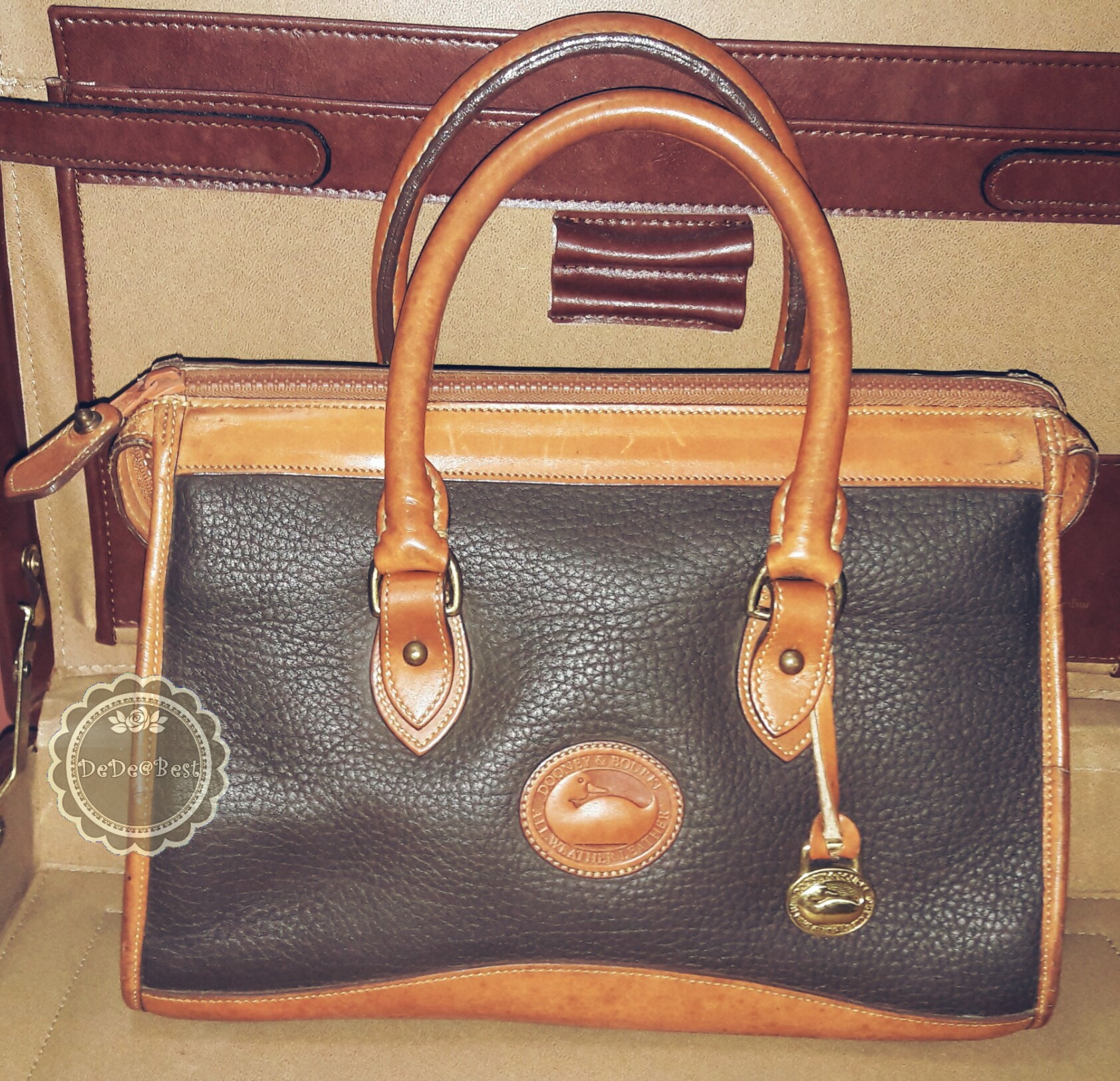 ขายแล้วค่ะ B53 :Vintage leather bag กระเป๋าถือใบสวย กระเป๋าหนังแท้ made in USA❤