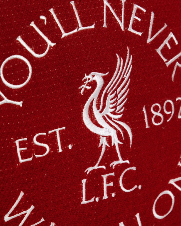 หมอนอิงลิเวอร์พูล LFC Woven Cushion 50cm ของแท้