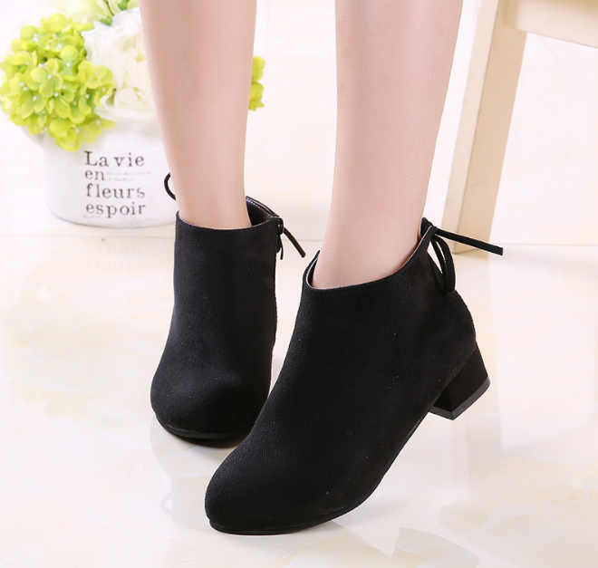 รองเท้าบู๊ทสั้น สีดำ หนังกำมะหยี่ ประดับโบว์ด้านหลัง Size 34-39