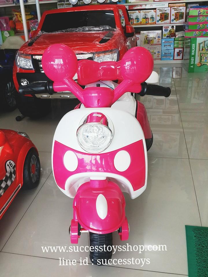 รถแบตมอเตอร์ไซค์หนูน้อย รุ่น YH3129 มี 3 สี ชมพูฟ้า ขาวน้ำเงิน แดงดำ