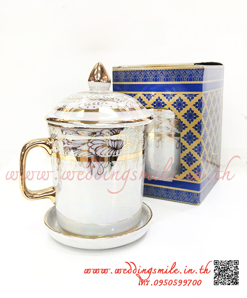 ของรับไหว้ผู้ใหญ่งานแต่งงาน แก้วมัค แก้วกาแฟพร้อมจานรองแก้วและฝาปิด แก้วเบญจรงค์รับไหว้, แก้วรับไหว้ผู้ใหญ่