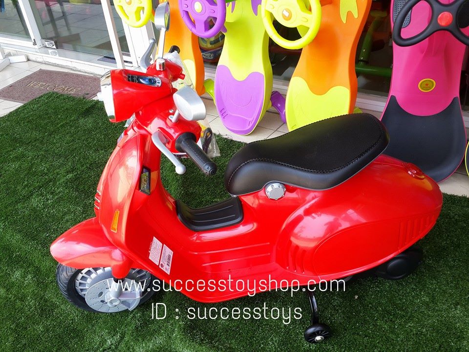 รถมอเตอร์ไซค์เวสป้า รุ่น CC3172 มี 4 สี ชมพู ดำ ขาว แดง