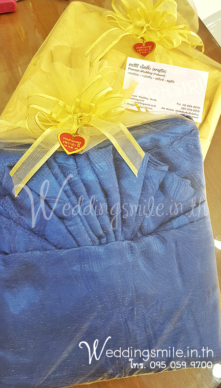 ของรับไหว้, ของรับไหว้งานแต่งงาน, ผ้ารับไหว้, ผ้าแพรรับไหว้, ผ้าแพรรับไหว้งานแต่งงาน, ผ้าแพรรับไหว้ผู้ใหญ่, ชุดผ้าแพรรับไหว้, ผ้าแพรใส่กล่อง, ผ้าแพรรับไหว้งานแต่งงาน, 